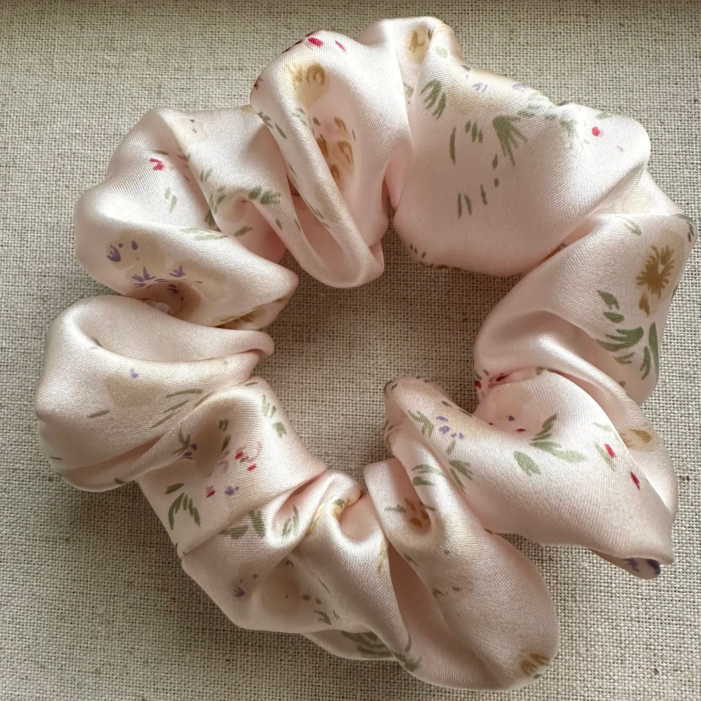 Fleur's 100% Silk Hair Scrunchie (Medium size)