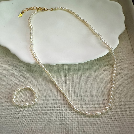 “Baby’s-breath” Mini Pearl Set