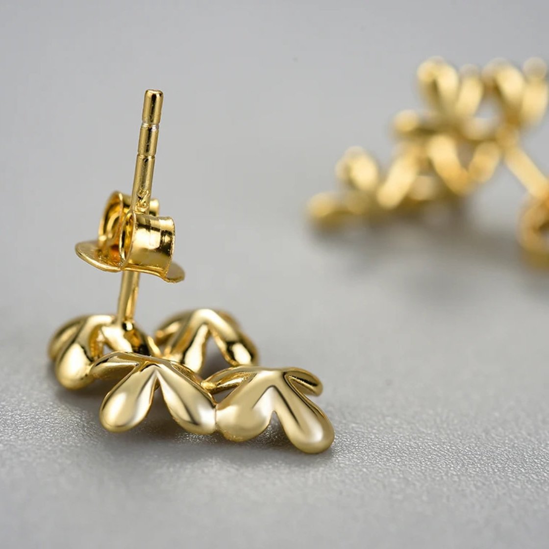 “Floral Waterfall” Earrings (18K Gold)