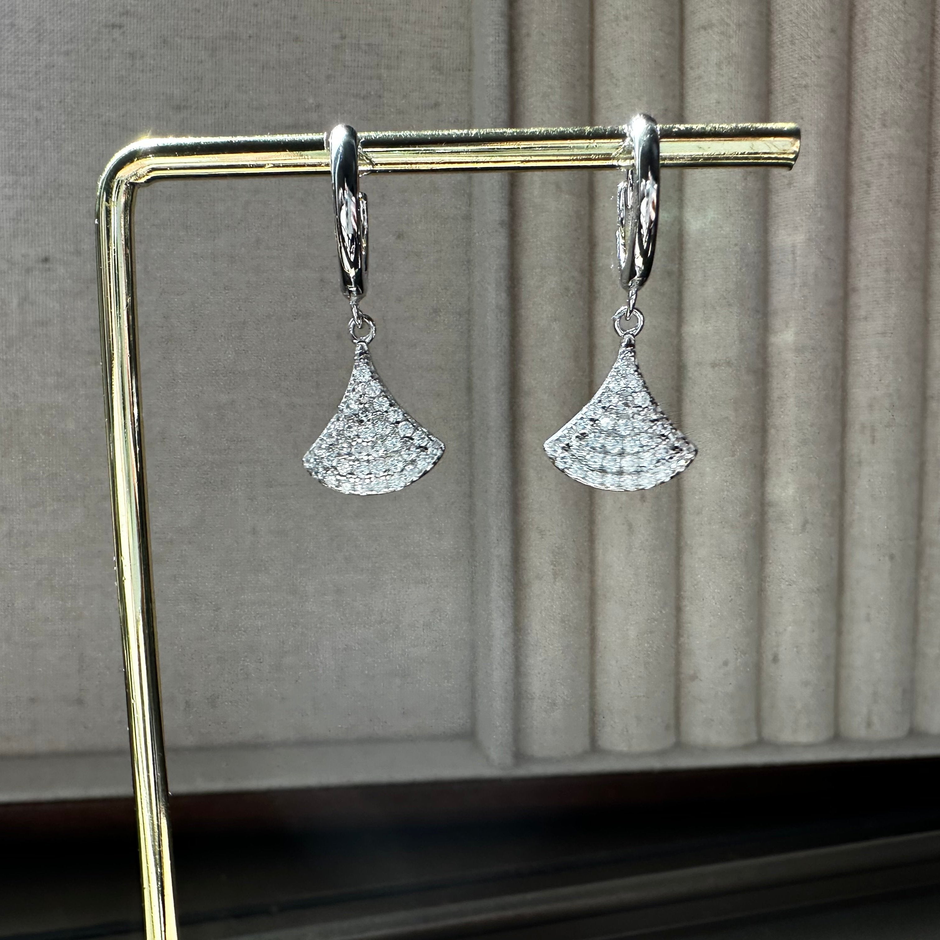 “Tulip” Drop Earrings (Rhodium)