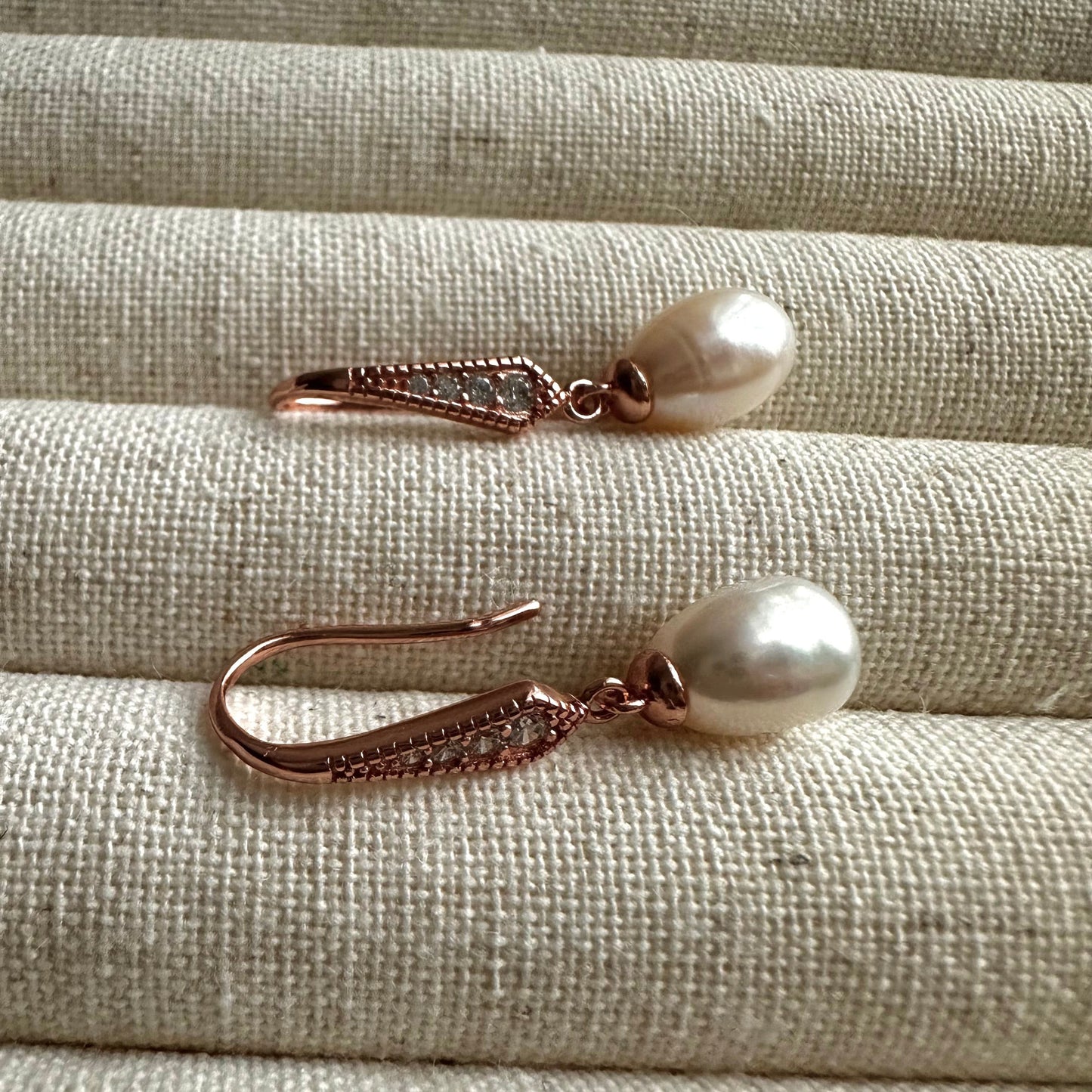 “Cassia” Pearl Drop Earrings (Rose Gold)