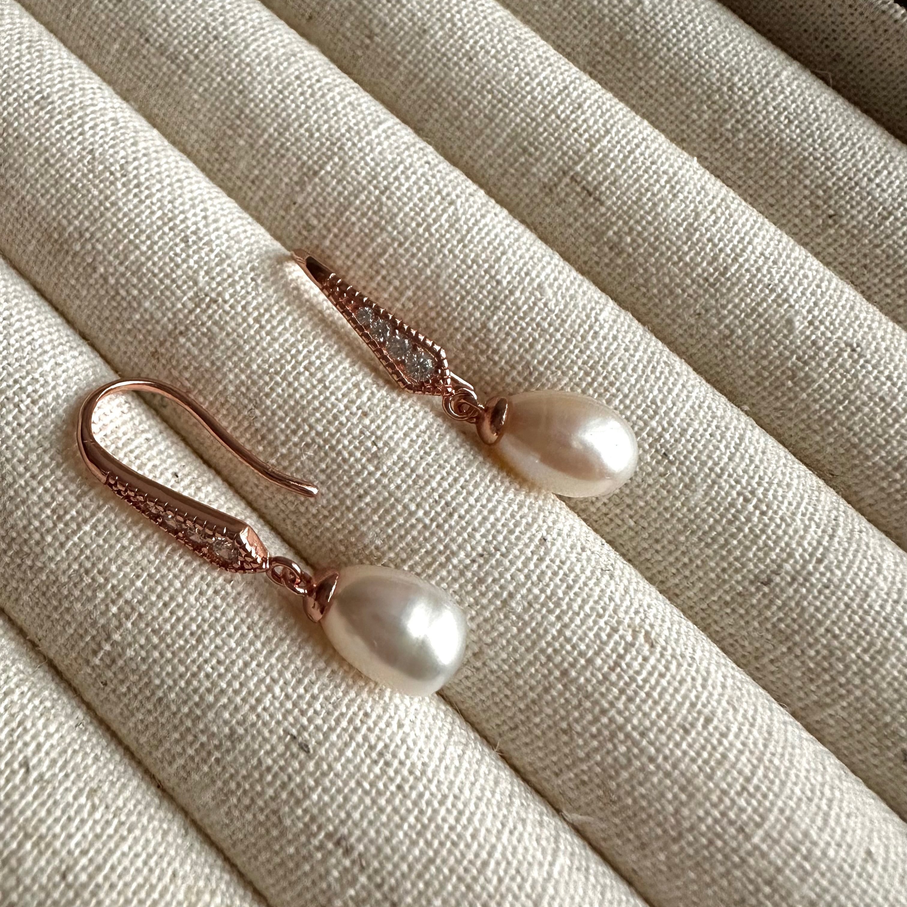“Cassia” Pearl Drop Earrings (Rose Gold)