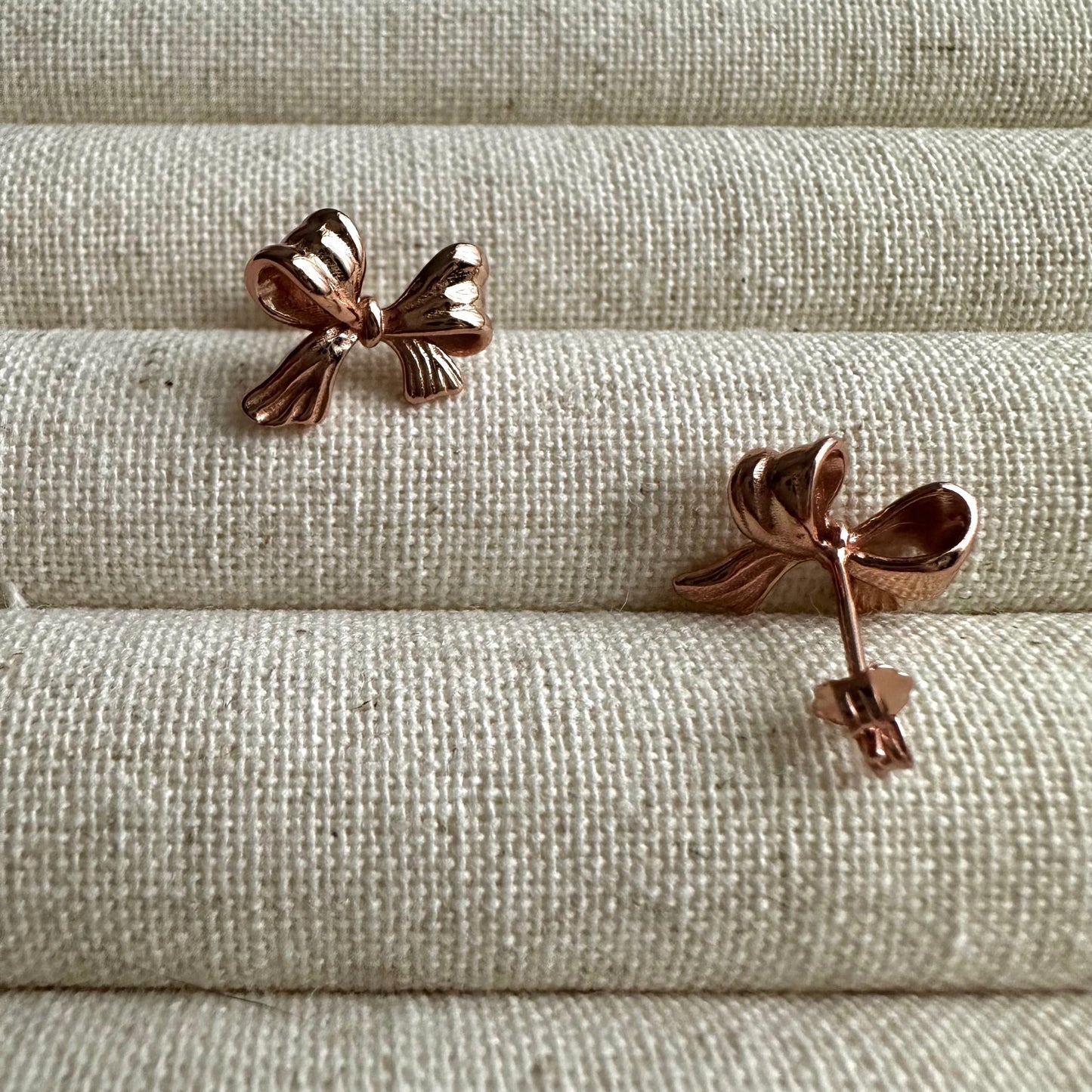 “Bow” Stud Earrings (Rose Gold)