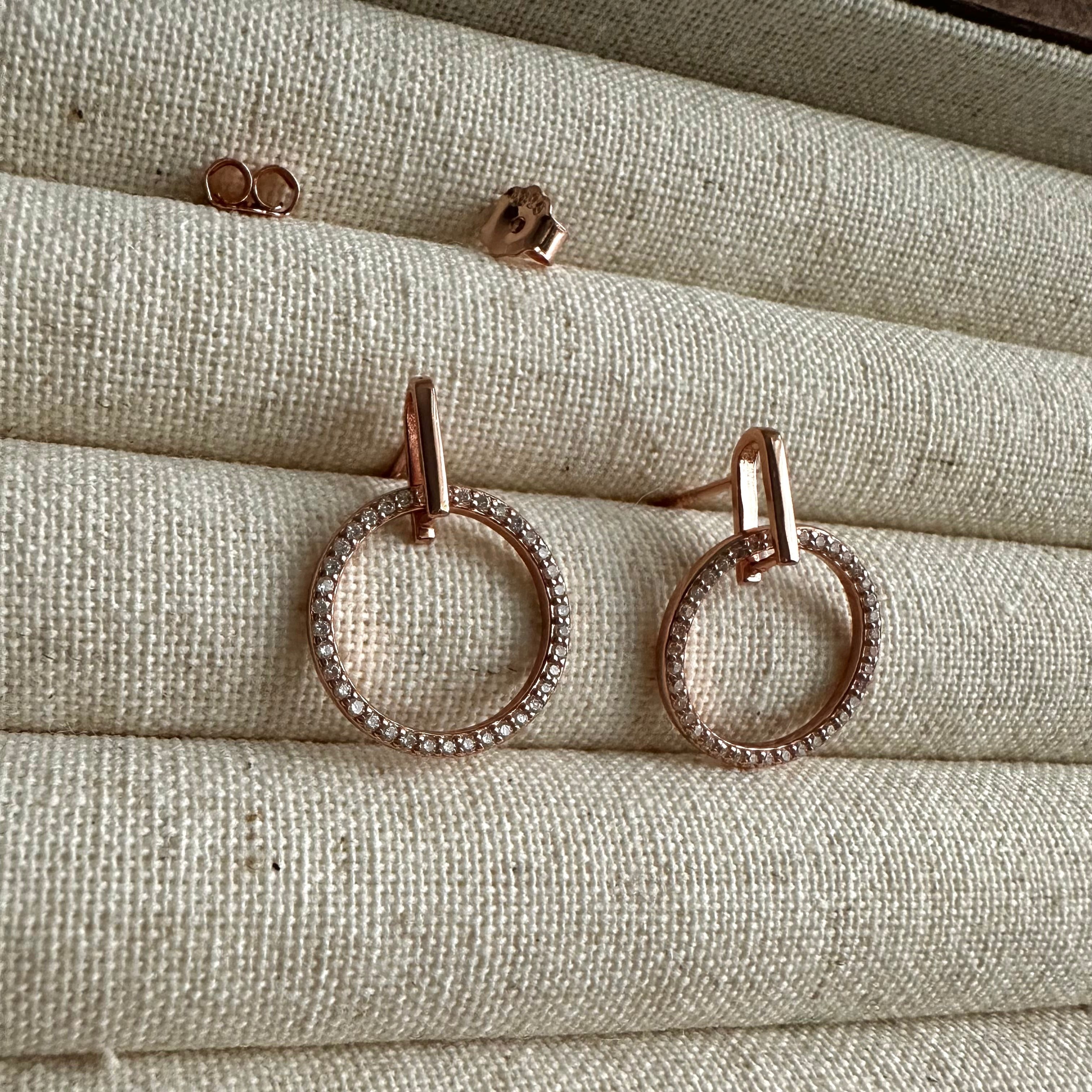 “Thyme Circle” Drop Earrings (Rose Gold)