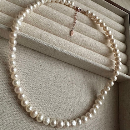 “Jasmin” Pearl Necklace (Rose Gold)