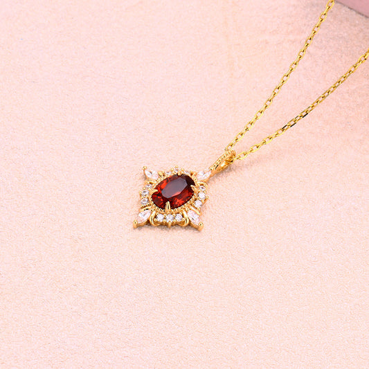 “Rosie” Necklace (Rose Gold)