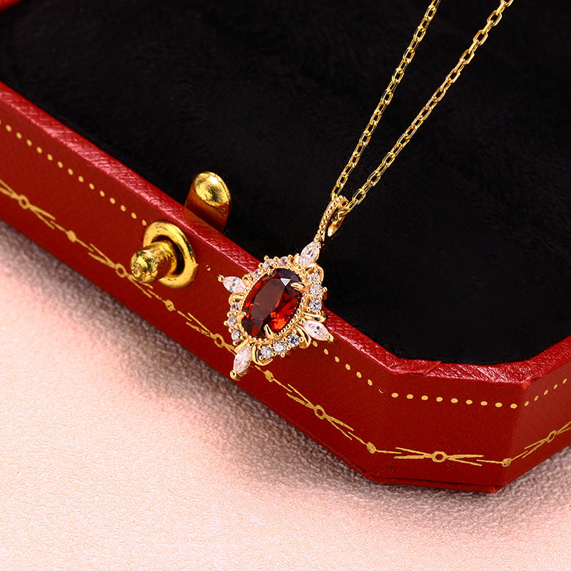 “Rosie” Necklace (Rose Gold)